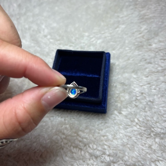 NEW Turquoise Teardrop Ring - Picture 3 of 4